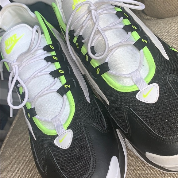 nike zoom 2k neon green